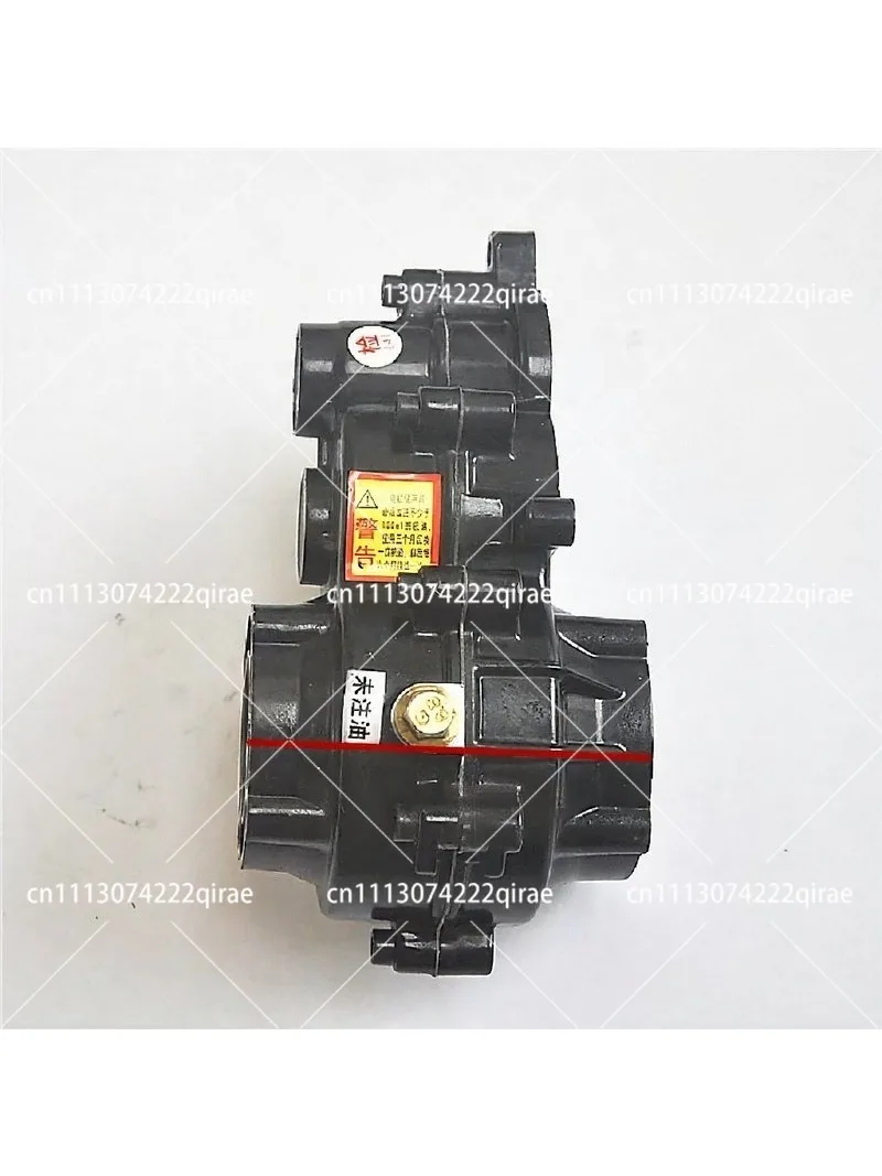 Three-wheeled Electric Vehicle Recreational Vehicle Scooter 4-hole Rear Axle Differential Motor16 Half Shaft 18 ToothBag Gearbox