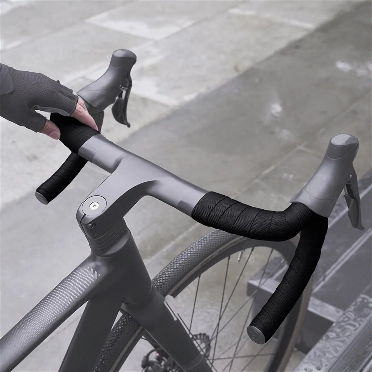 PROMOTION~ Road Bike Handlebar Wrapping Tape, Breathable, Non-Slip and Wear-Resistant, for Fixed Gear Bicycles.