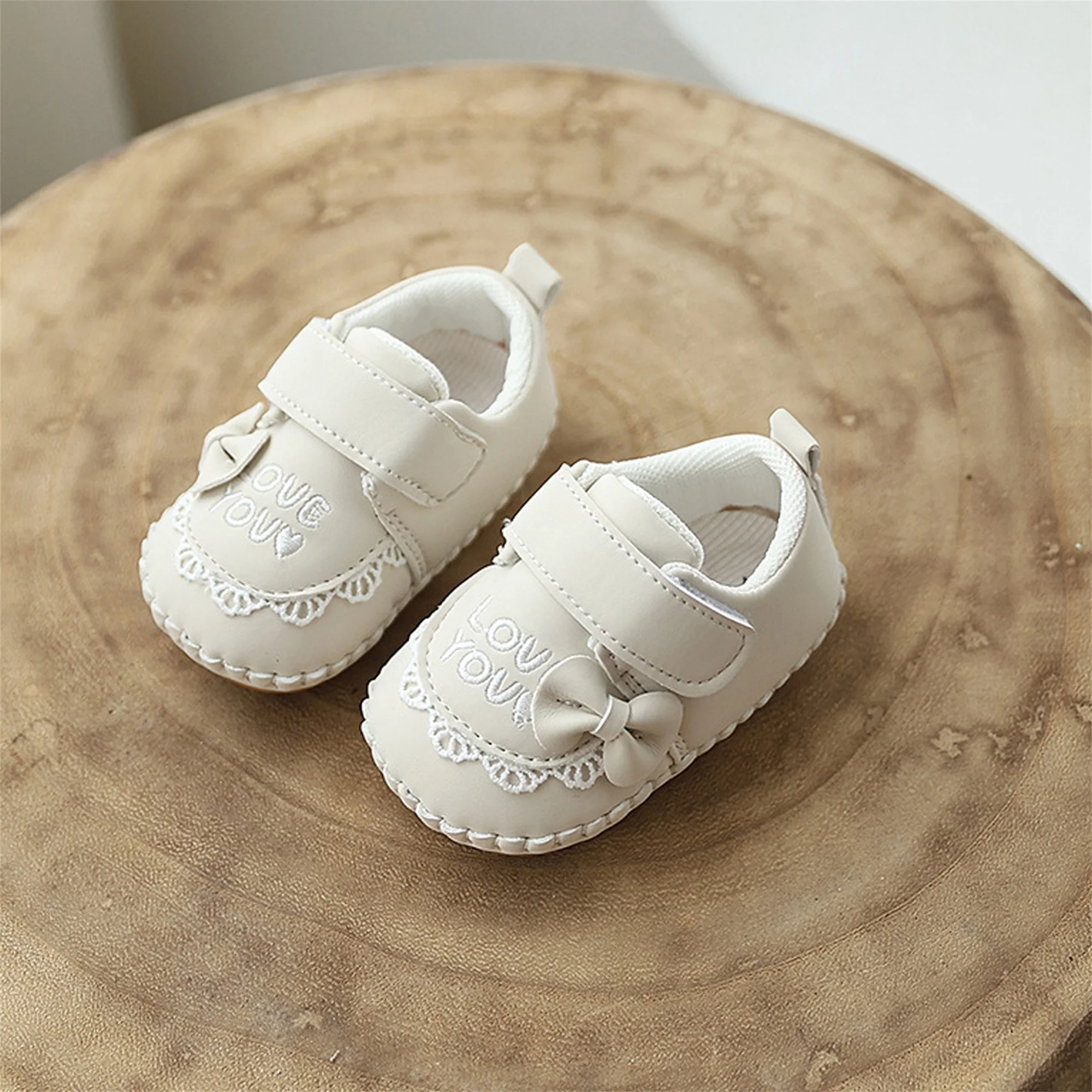 幼児女の子用キラキラスパンコールメリージェーンシューズグリッターボウノット滑り止めファーストウォーカーシューズ幼児プリンセス用