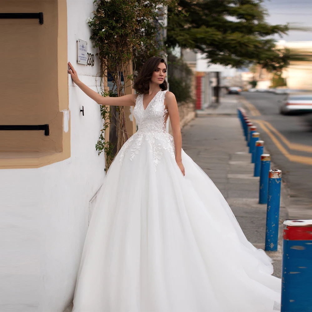 

2025 Fascinating Deep V-Neck Wedding Dresses Sexy A-Line Prom Gowns Mopping Length Princess Banquet Vestidos De Novia Customized