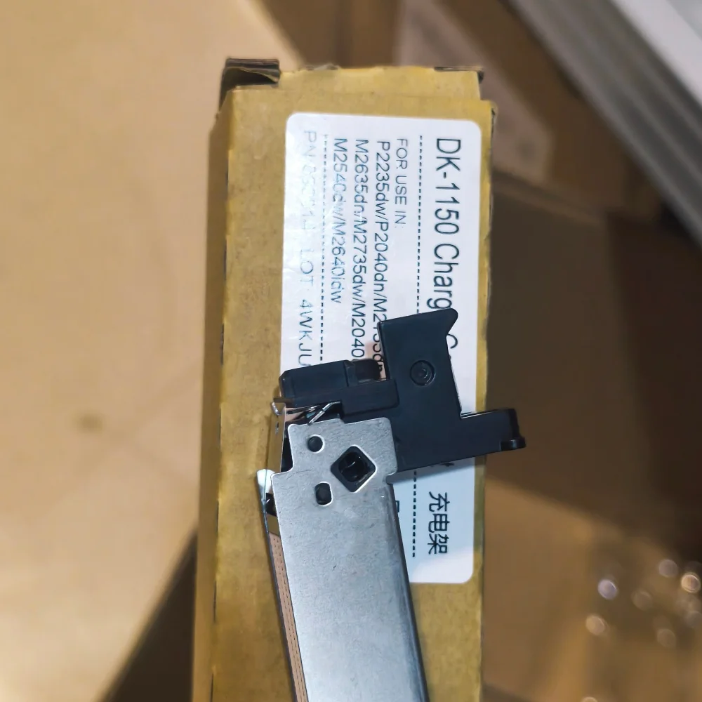 

1PCS DK1150 DK1153 Charge Unit for Kyocera DK 1150 1160 1170 1180 1153 116 High Quality Charge Corona Unit Copier Spare Parts