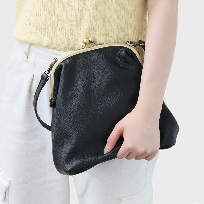 Retro Soft Genuine Leather Clip Bag Women Shoulder Crossbody Bags High Quality Designer Handbags Purses Shopping Party Clutches