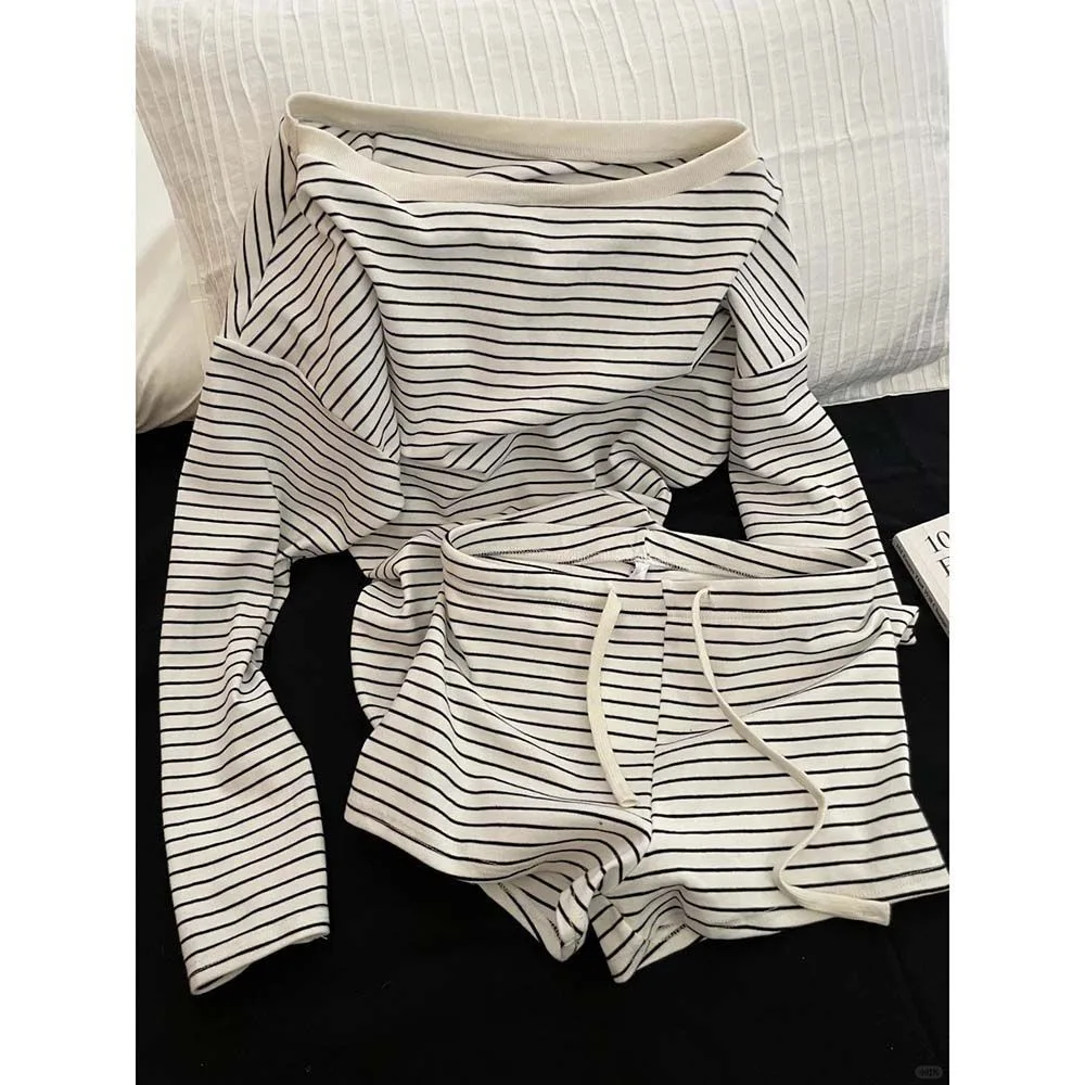 

2026 New Spring Summer Women's Lazy Off-Shoulder Black White Striped Pajamas Set Long & Sleeve Casual Loungewear Suit Outside
