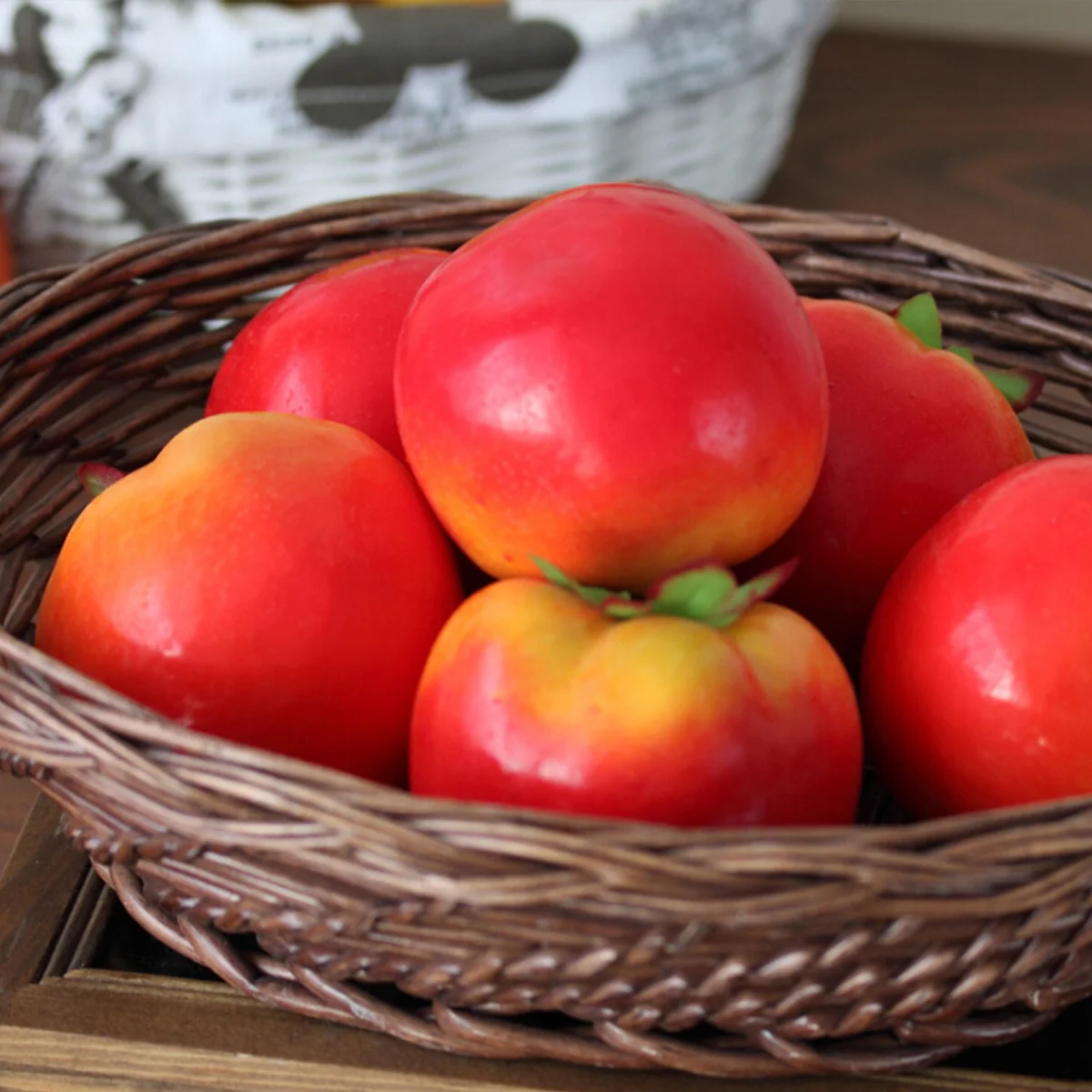 

6pcs Artificial Tomato Simulation Fruits Decorative Vegetables For Window Display Kitchen Garden Party Wedding Decoration