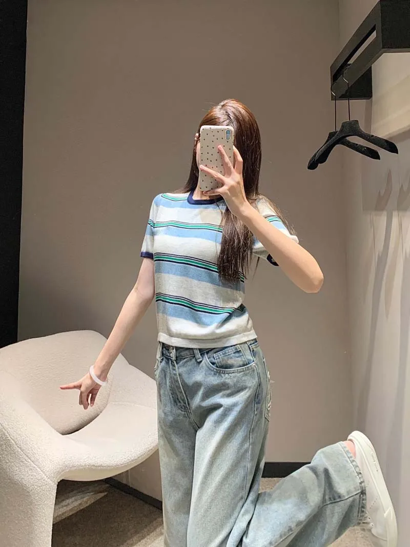 

College style women's T-shirt, fashionable, loose, casual, simple, versatile, color blocking striped wool knit sweater