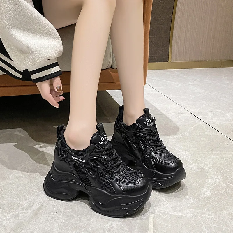 Variant: Black