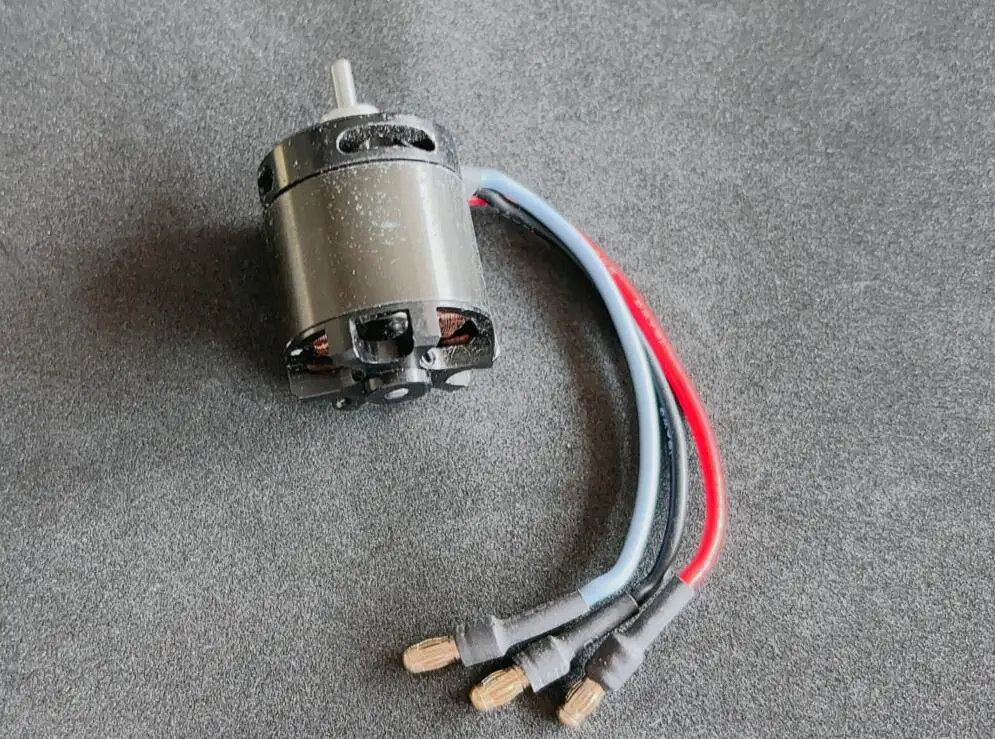 90% new Brushless Motor SunnySky X2216 1250kv 2-4s 2216 for RC FPVS park flyers up to 2 lbs, 120mm wing span 3D foamy
