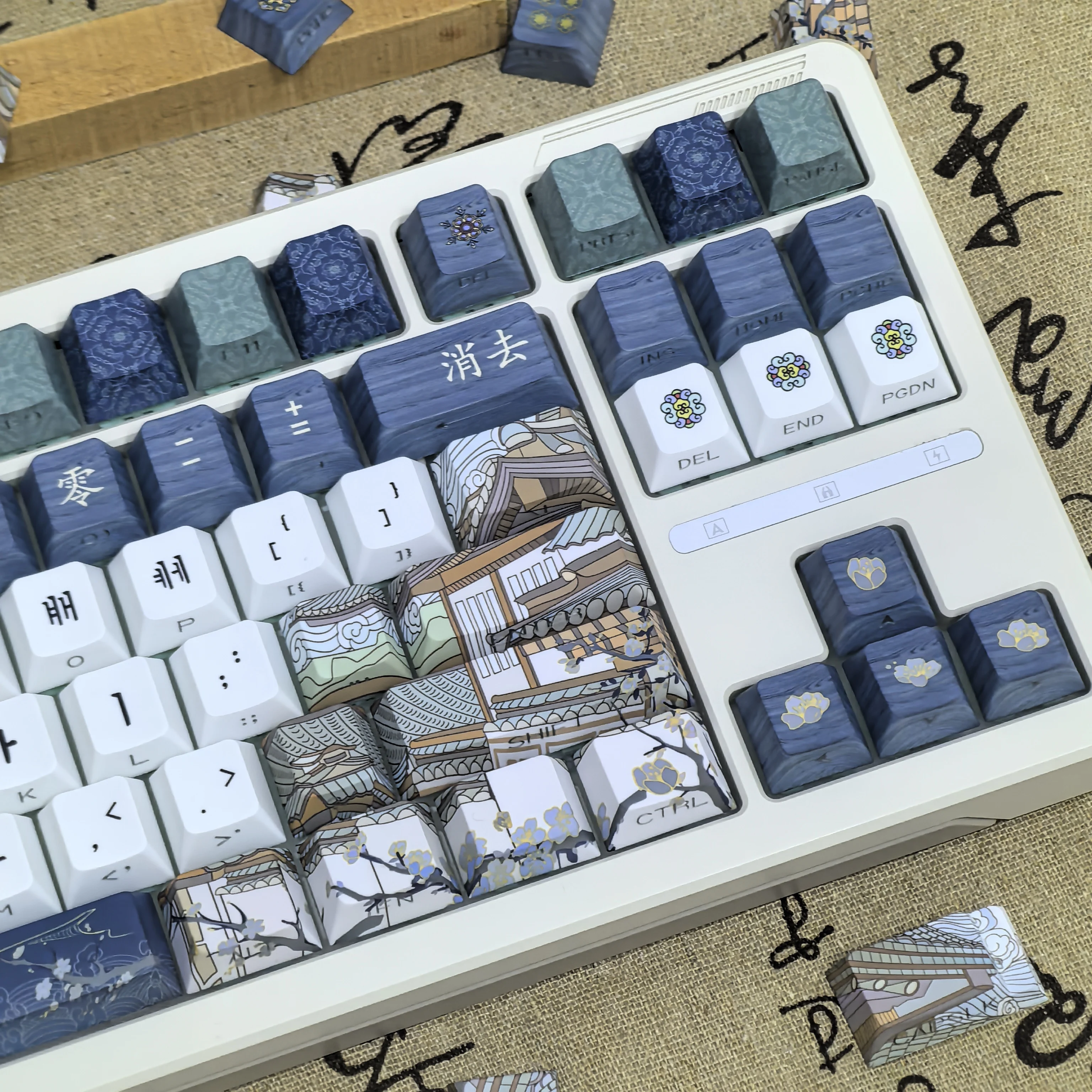 Retro Korean Keycap Dark Blue Ancient Architectural Pattern Chinese Style Cherry Pbt 'L' Enter Key Alice Layout Dancheong Keycap