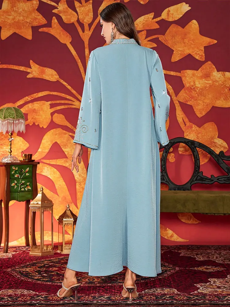 TOLEEN A Middle Eastern Lady's Elegant Long Arab Dress With A Small Lapel, Heavy Embroidery And Beading