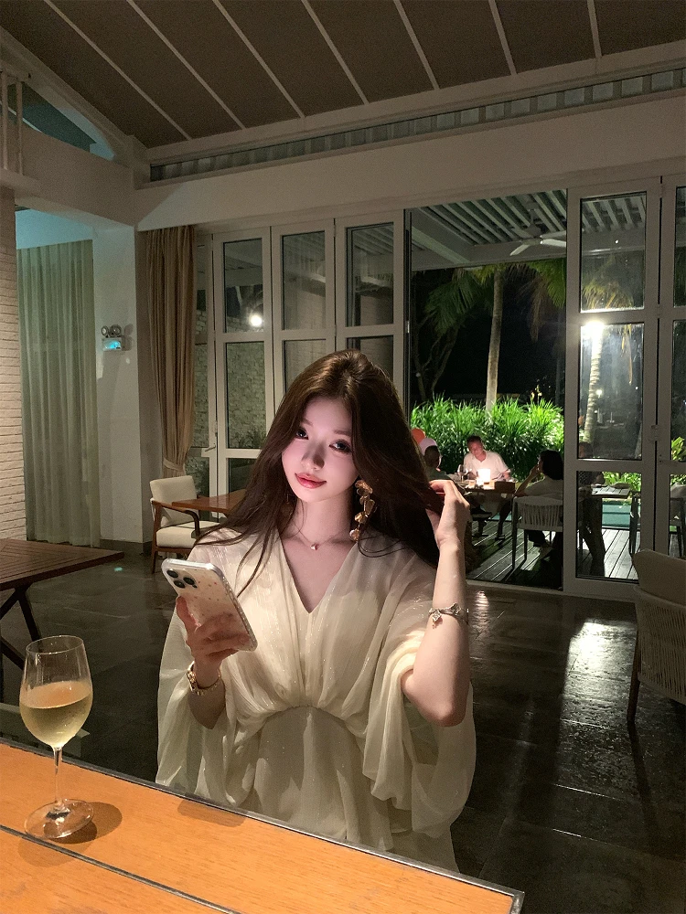 

Модный женский костюм Jinan Chen NNS Moonlight Muse Fbb: Изысканный комплект с золотой нитью и эффектом мерцания, создающий ощущение роскоши