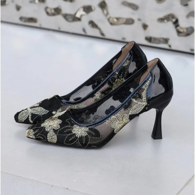 2026 Sexy Black Flower Lace Mesh Pumps Women Pointed Fashion Party Shoes Show Thin  Shoes Women's Office Shoes Shallow