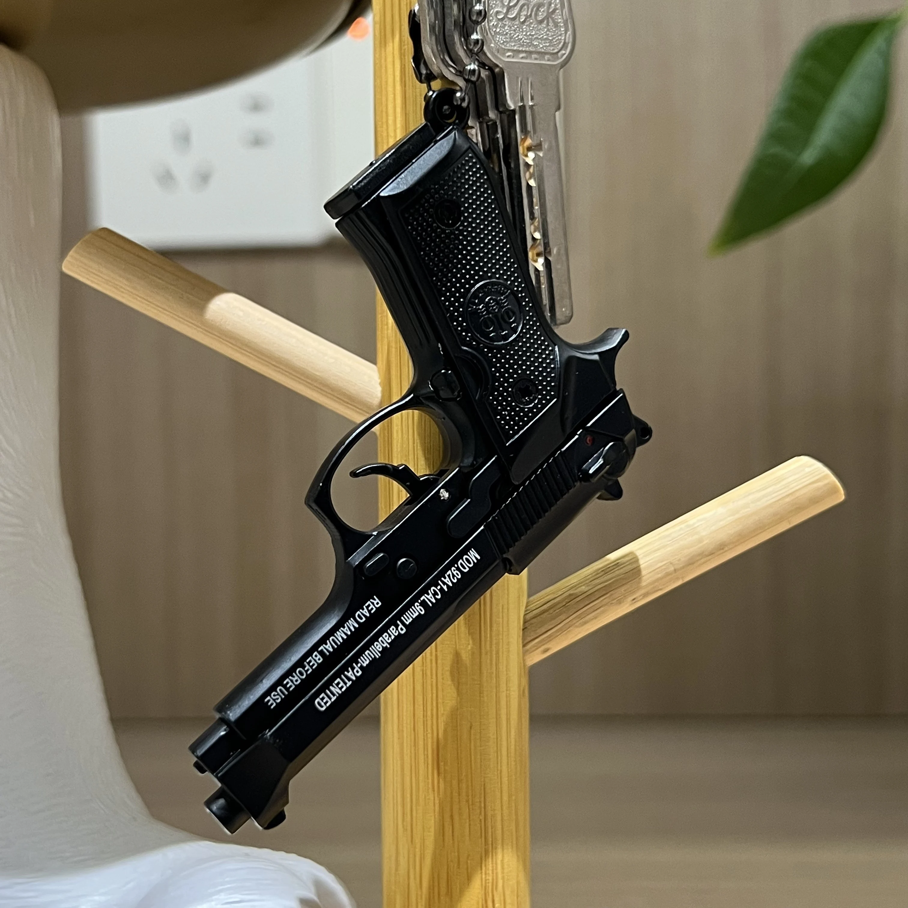 Nouveau 1:3 92f alliage Mini pistolet porte-clés 1911 modèle amovible pistolet Collection sac enfants adulte jouet cadeau pendentif