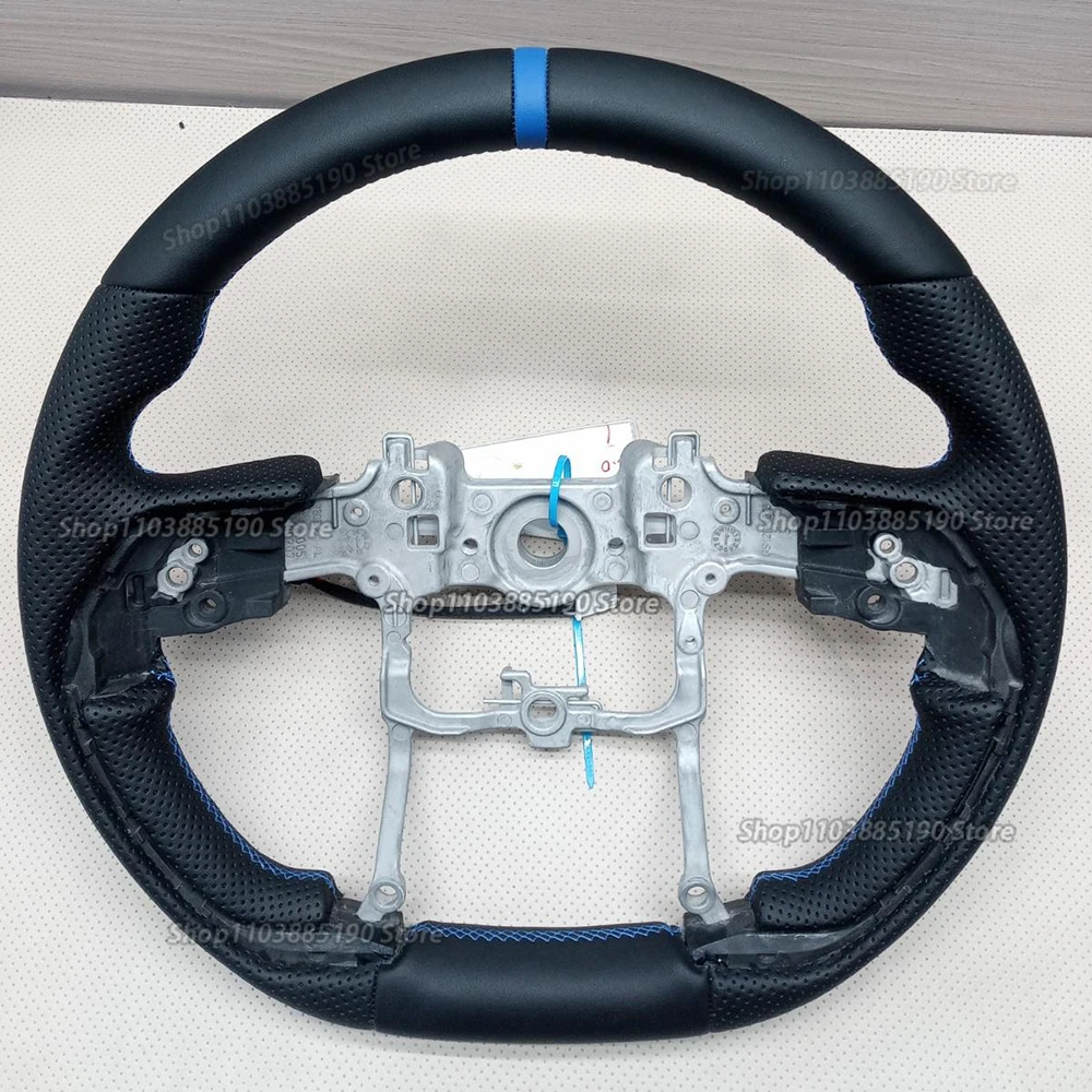 

Сшитый вручную руль по индивидуальному заказу для Toyota Tundra Sequoia Tacoma 2022-2024, кожаный руль, автомобильные аксессуары