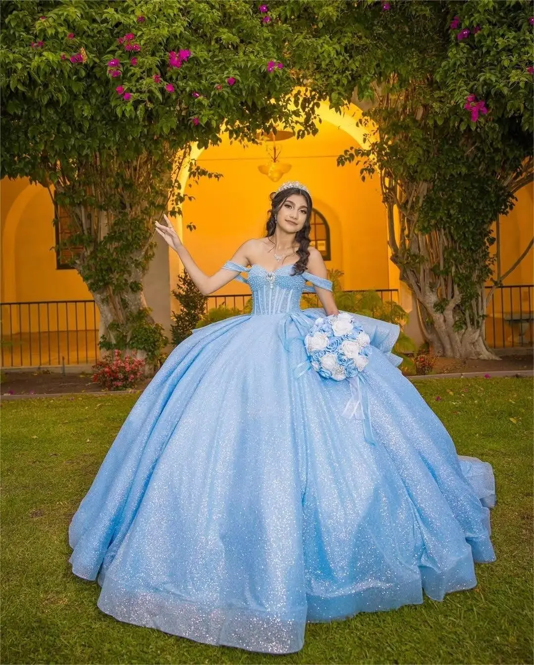 Off Shoulder Quinceanera Dresses Ball Gown Sparkly Beading Tulle Prom Dress Ruffle Layered Sweet 16 Dresses party dresses