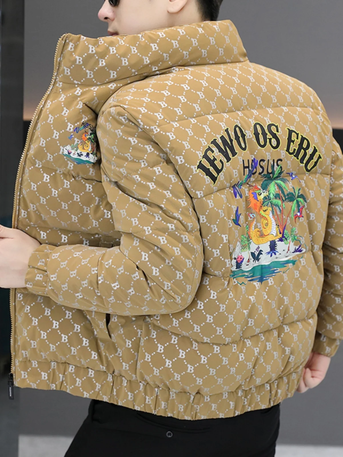 

Утепленная хлопковая куртка для мужчин, зимняя, новая, с принтом, воротником-стойкой, молодежная, модная, теплая, из полиэстера, приталенного кроя, на молнии