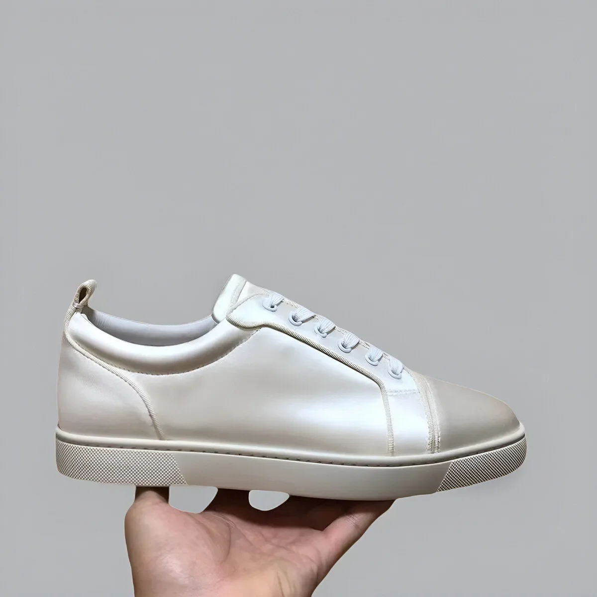 Mode Luxe Merk Lage Top Rode Onderkant Schoenen Voor Mannen Trainers Rijden Spiked Witte Zijde Echt Leer Geen Klinknagels Flats Sneaker