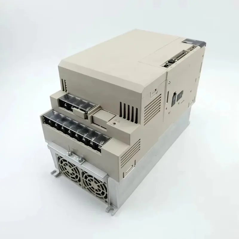 Sigma-7 SGD7S-470A00B202 Servo Drive Advanced Motion Control Solution for Factory Automation SGD7S-550A00B202