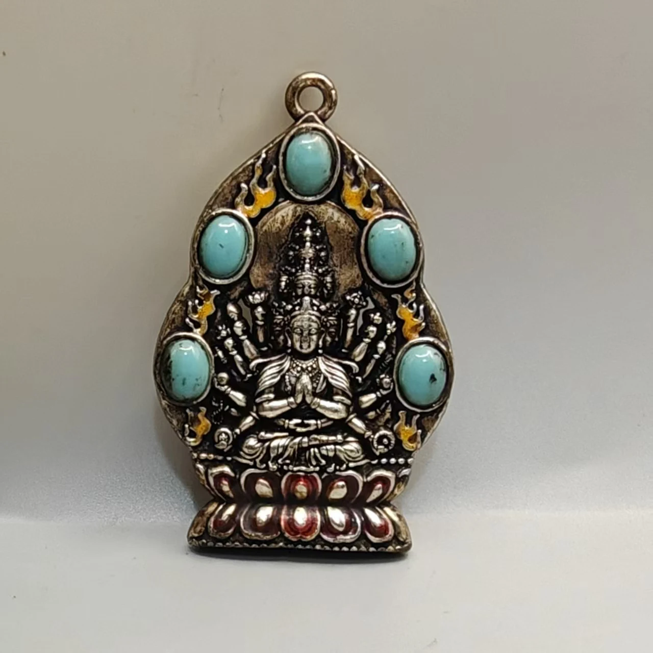 Rare Thousand-Hand Guanyin Pendant, Finely Carved,Hand carved crafts,Decoration,collection,Free shipping