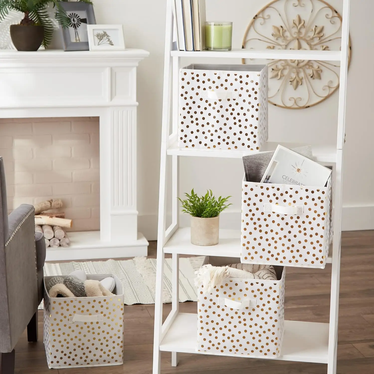 

Non Woven Storage Collection Polka Dot Collapsible Bin Small Set, 11x11x11 Cube, White with Gold Dots, 4 Piece