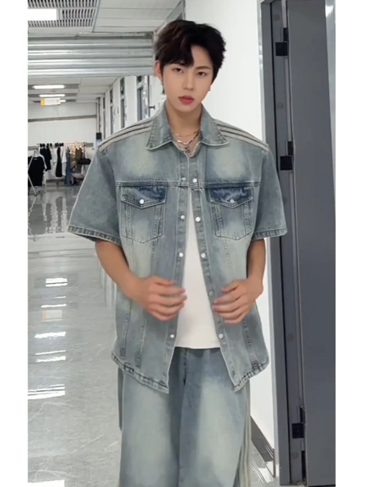 

Light Blue ort Sve Denim irt Men's High-End Sli Trendy Brand Summer Workwear Jaet Loose Fit Waed Cotton Youth