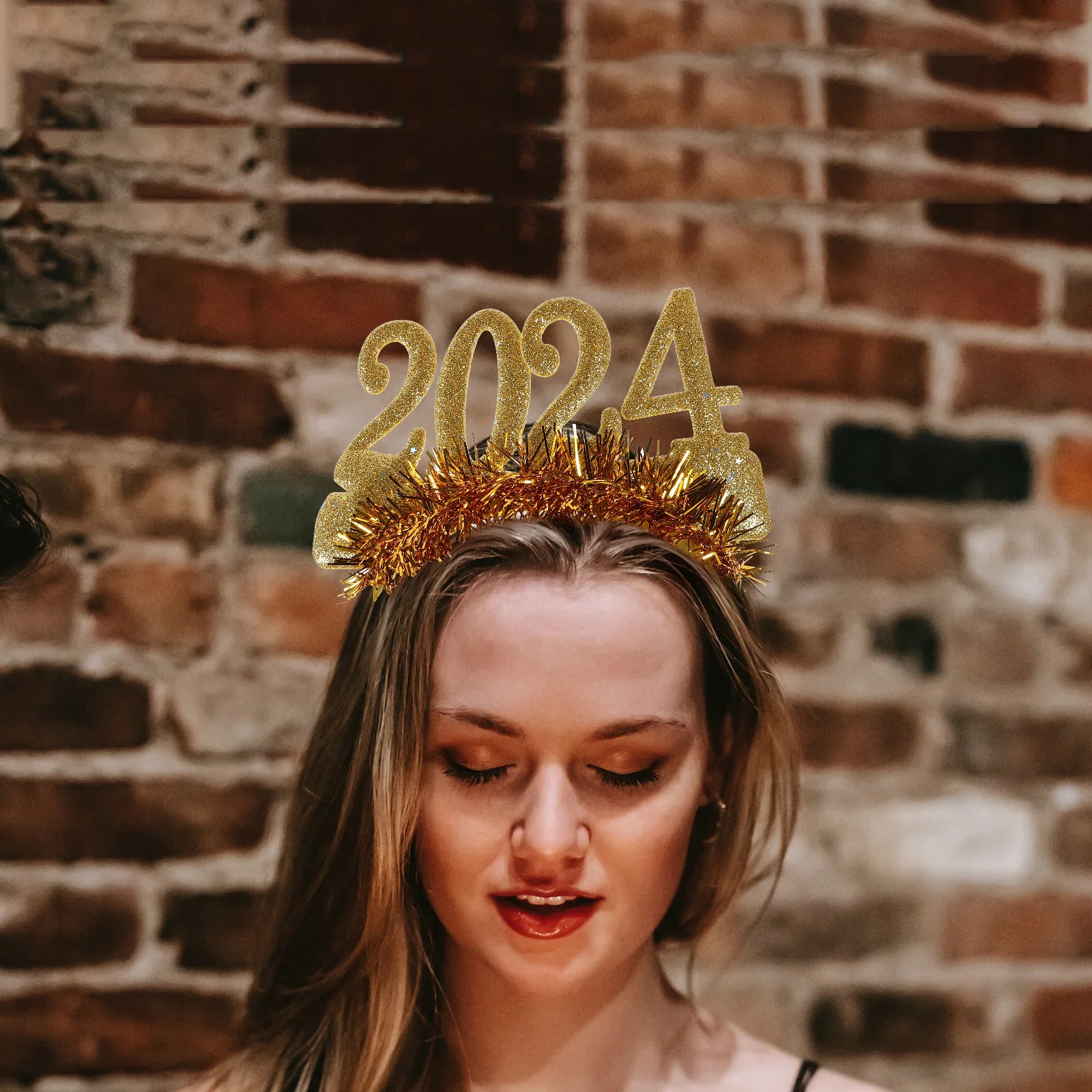 

4Pcs New Year Party Hairband 2024 Christmas Glitter Headwear Shiny Hair Accessories for Holiday Celebration Photo Props