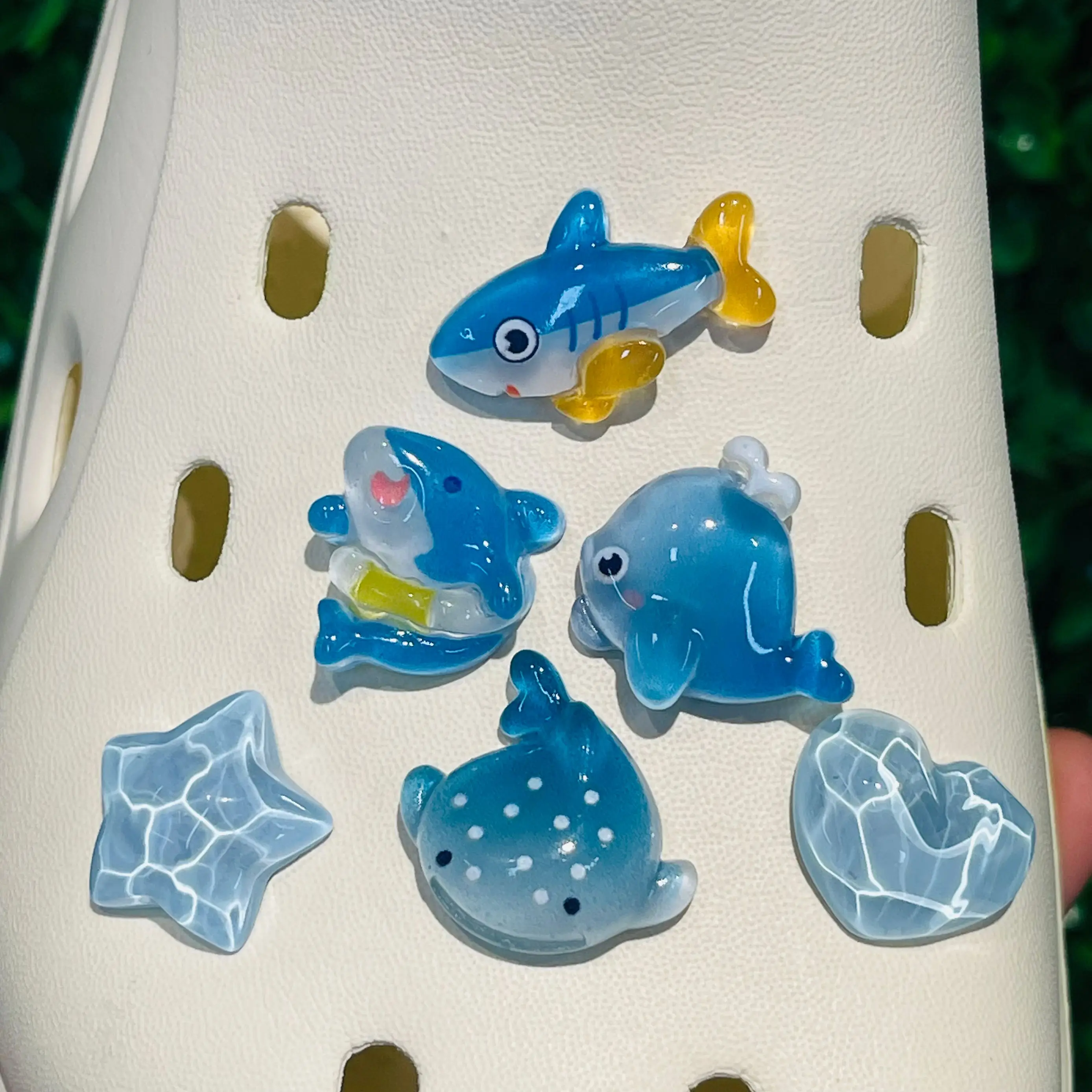 6pcs Cartoon Blue Whale Shark Dolphin Star Heart Resin Shoe Charms Buckle Clog Garden Shoes Decorations Hole Slipper Accessories image 3