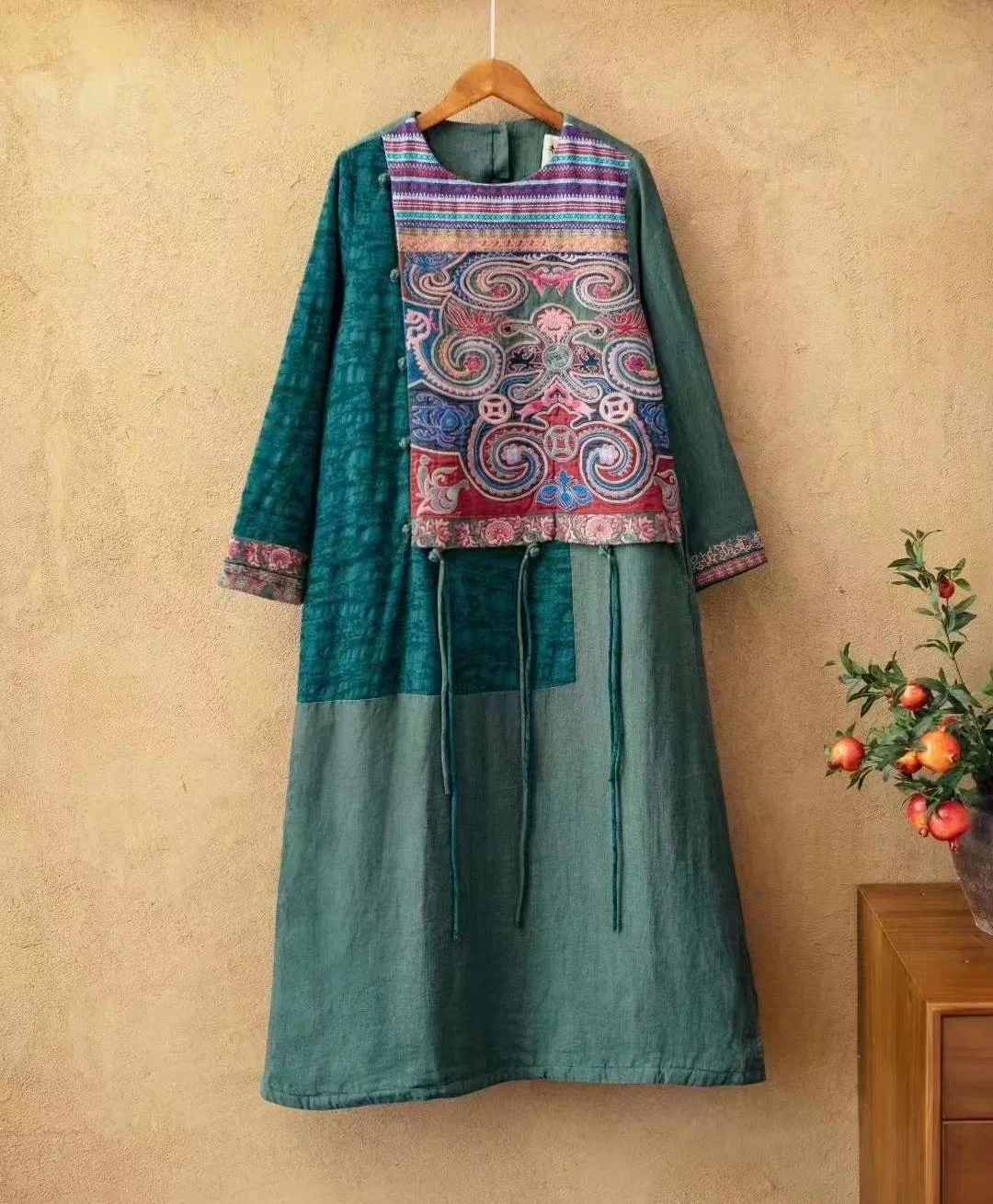 SALES Vintage padding ladies winter dress Green linen embroidery Spliced Warm robe luxury woman Padded Outwear