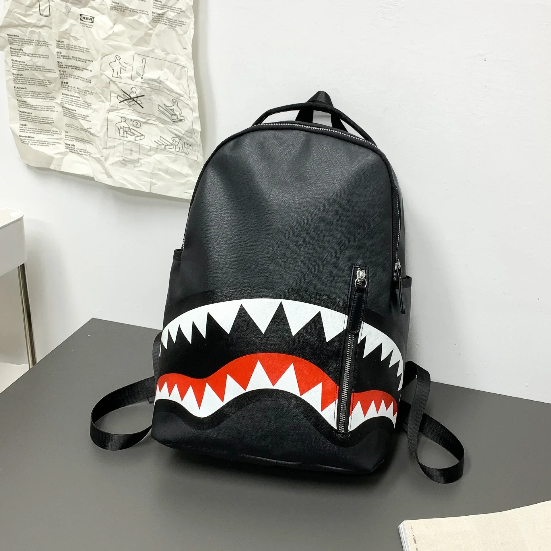 New Fashionable Leather Backpack, Inspired By Sharks and Designed with Simplicity, Suitable for Students and Travelers