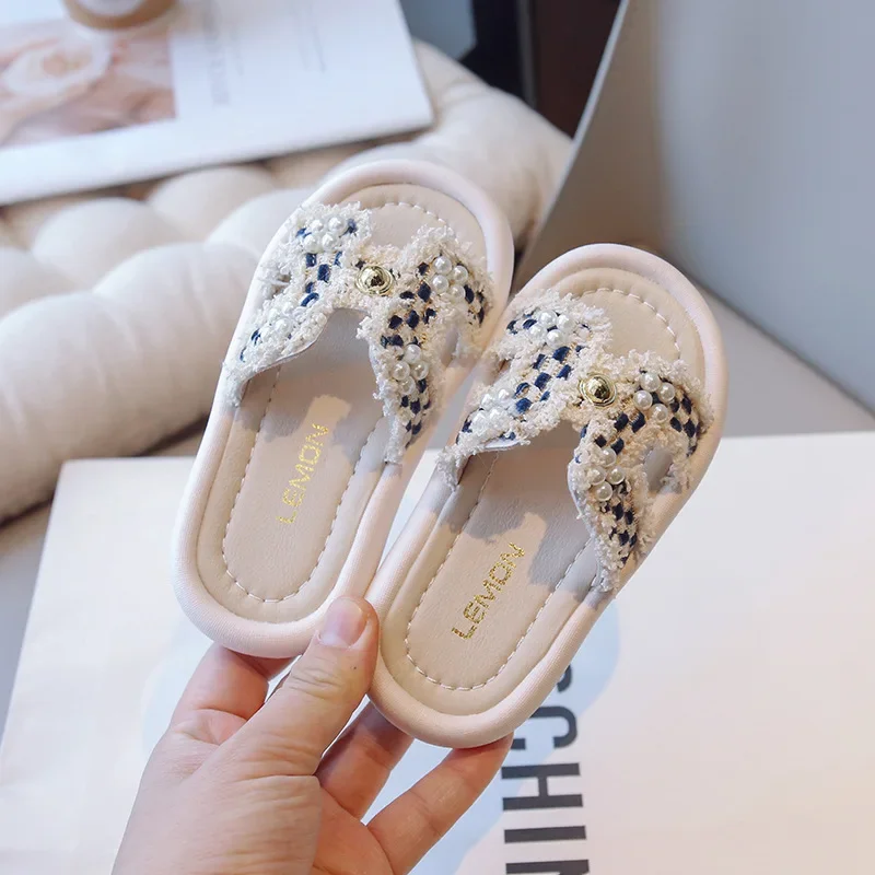 Girls Slippers Summer Kids Chic Checkered Princess Sandals with Simple Pearl Sweet Fashion Elegant Slippers for Children Outdoor