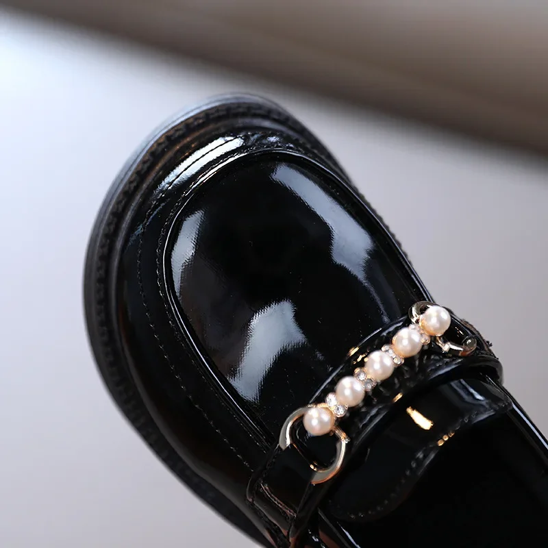 Girls Leather Shoe for School Party Wedding Kid Black Loafers Slip-on Child Flats Fashion British Pearls Beading New Girls Shoes