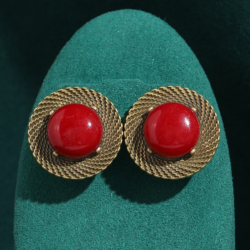 

Vintage Ancient Gold Color Red Agate Stud Earrings Round Jewelry For Women Retro Accessories Luxury Designer 2025 New Trends
