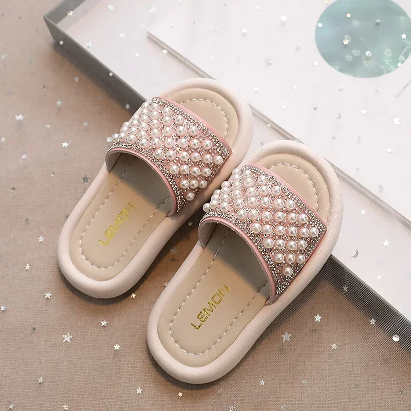 Pantofole di perle per ragazze bambini che borda scarpe da spiaggia con strass bambini estate con suola morbida Snadals classici per bambini