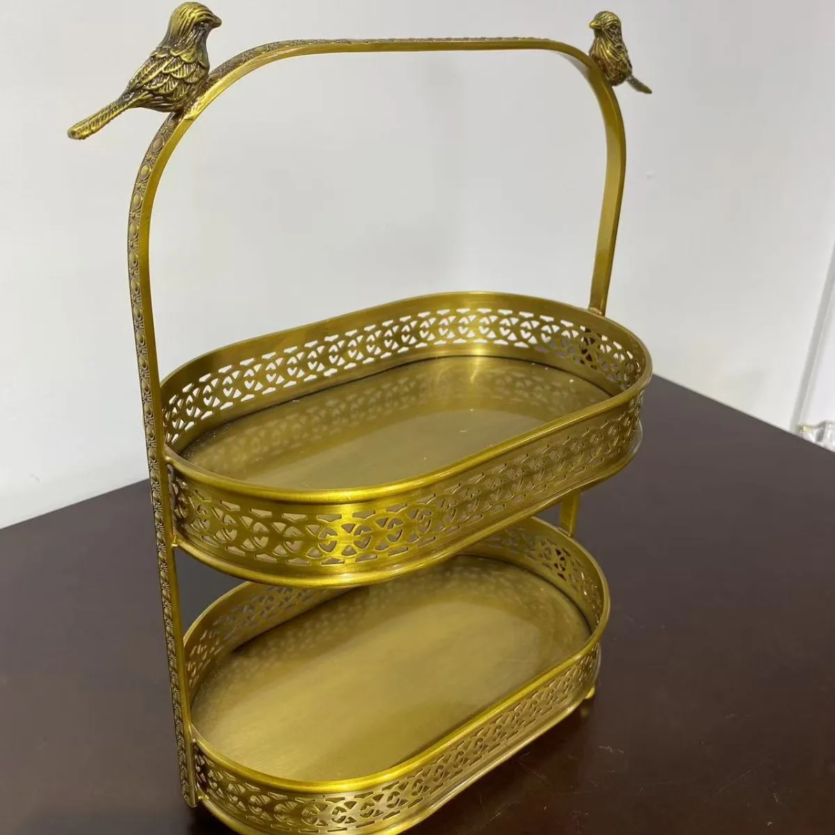 

Double-layer household brass retro fruit basket rack can hold candy snacks high-value living room coffee table rack