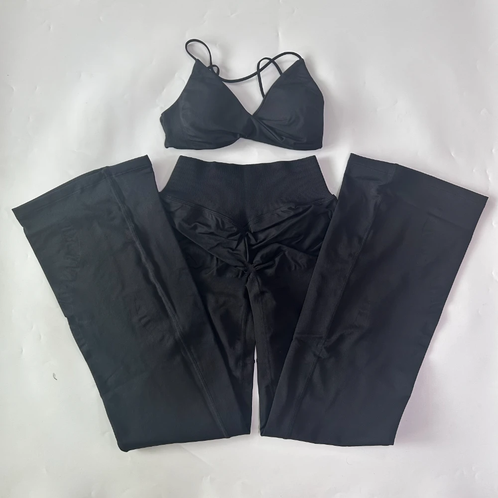 2-teiliges Set mit ausgestellten Leggings für Damen, Sport-BH mit Twist-Front, weite Yoga-Hose, nahtloses Yoga-Set, Trainingskleidung, Trainingsanzüge – Detail 15