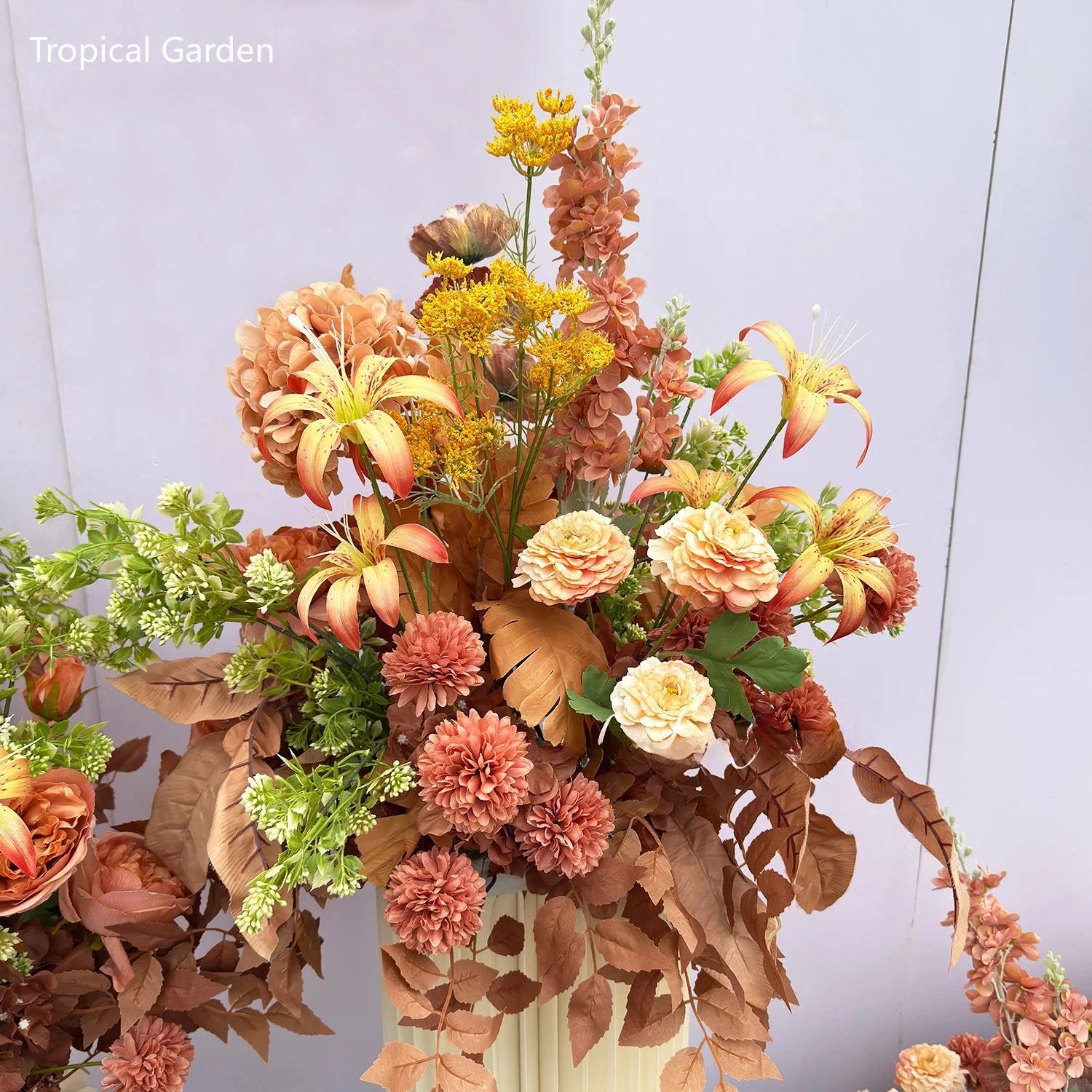 

Coffee Autumn Color Outdoor Wedding Props Artificial Flowers Floral Backdrop Arrangement Hang Flower Row Road Lead Flower Ball