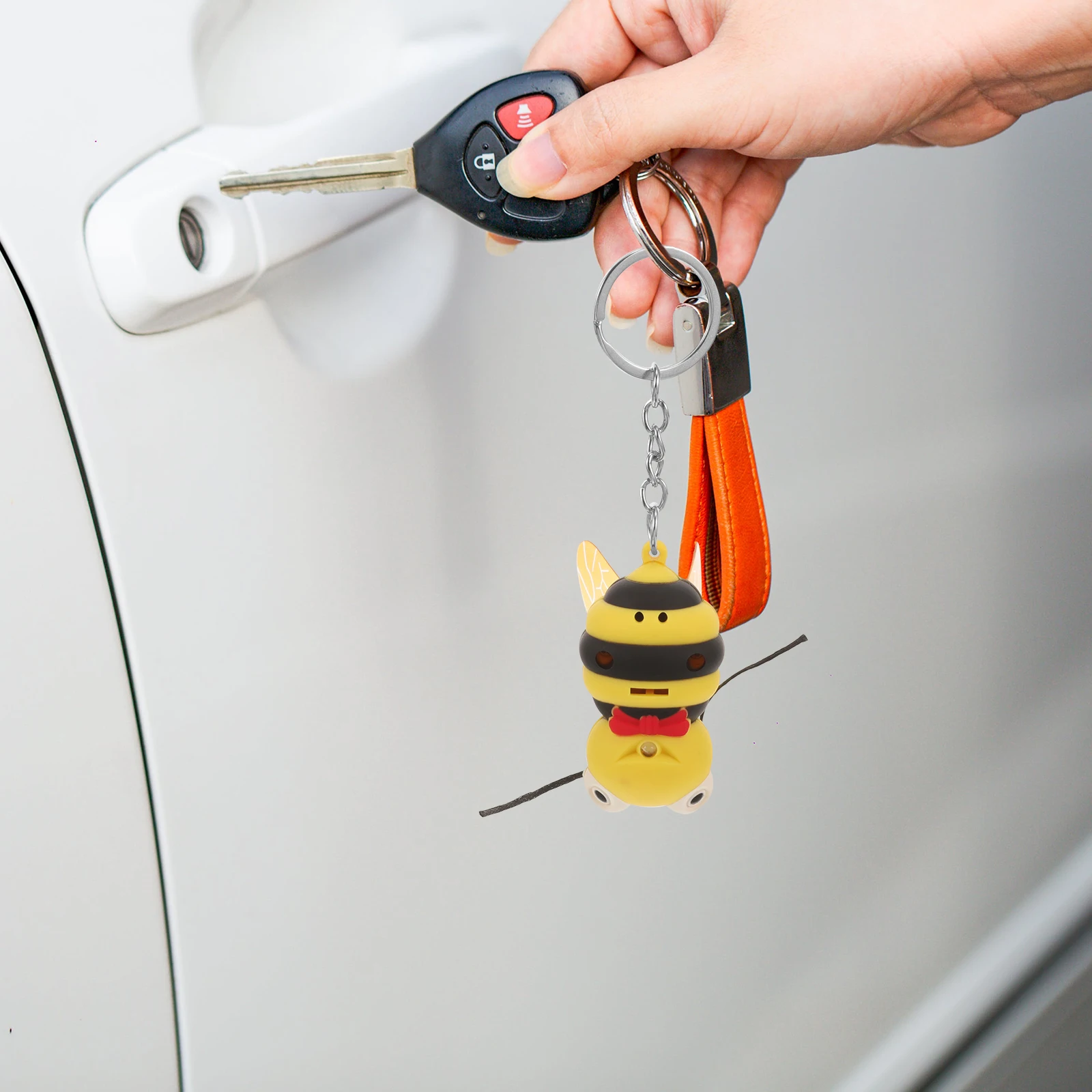 Chaveiro eletrônico de abelha, amarelo, preto, com luz led, baterias substituíveis, presente fofo, acessório kawaii