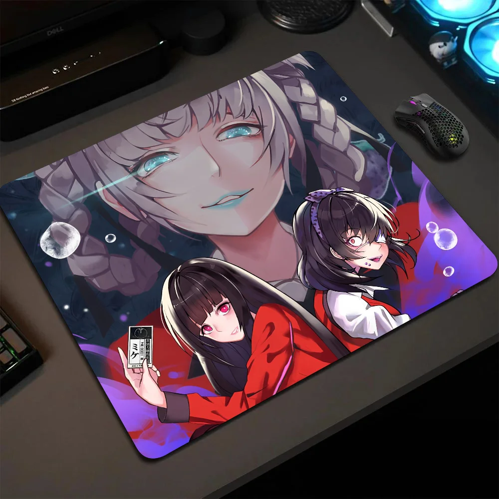 Kakegurui Jabami Yumeko Figures Mousepad Small LockEdge Mouse Pad For Gamers Computer Desk Pad Rectangular Anti-slip Rubber