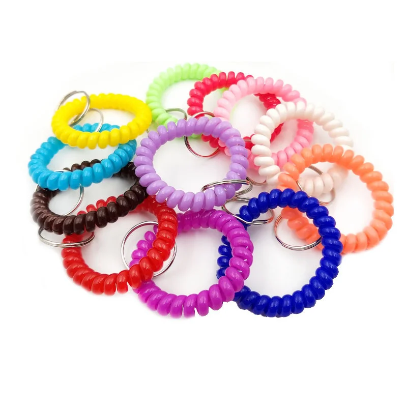 100Pcs Plastic Stretchable Wrist Keychain Bracelet Sports Gym Outdoor Office Shopping Mall Coil Wrist Band Key Chain