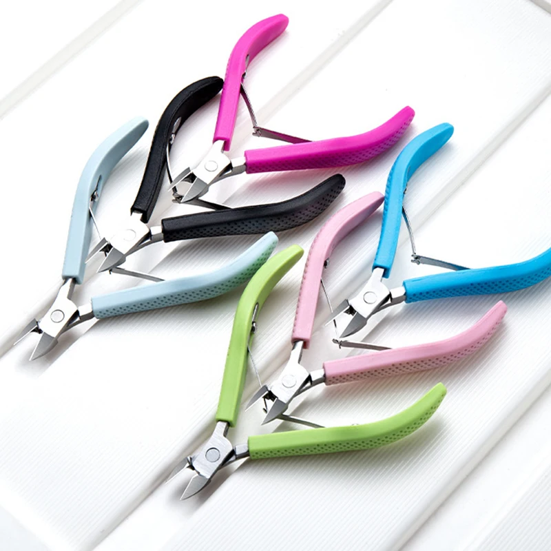 1pcs Stainless Steel Cuticle Scissors Dead Skin Remover Clean For Nails Art Clippers Nail Scissors Manicure Curved Tip Scissor