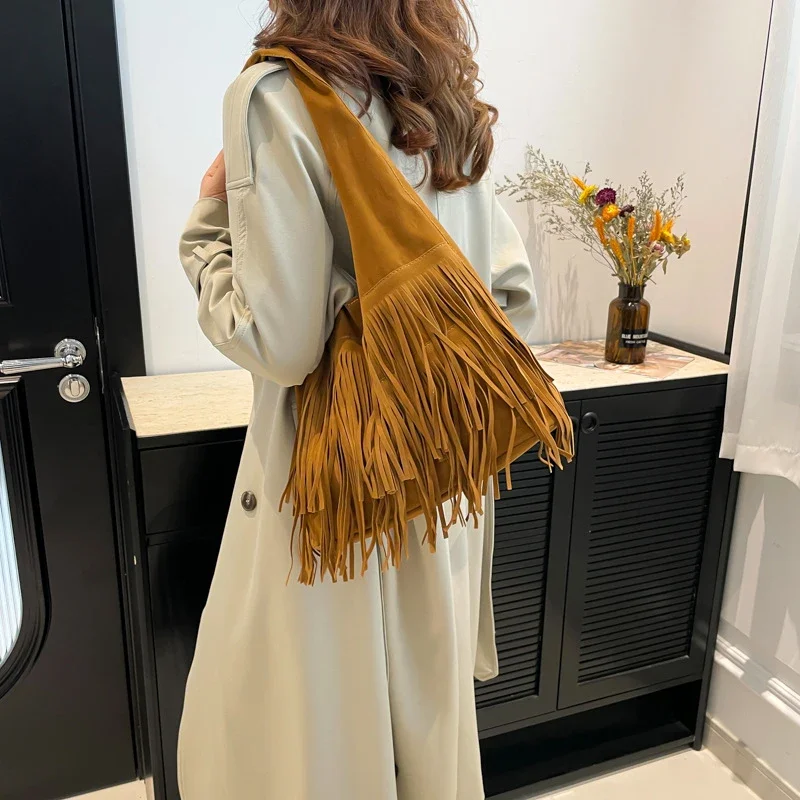 Korean Version of Fringed Bag Fashionable Large-capacity Retro Faux Suede Tote Bag Casual Commuting High-end Underarm Bag