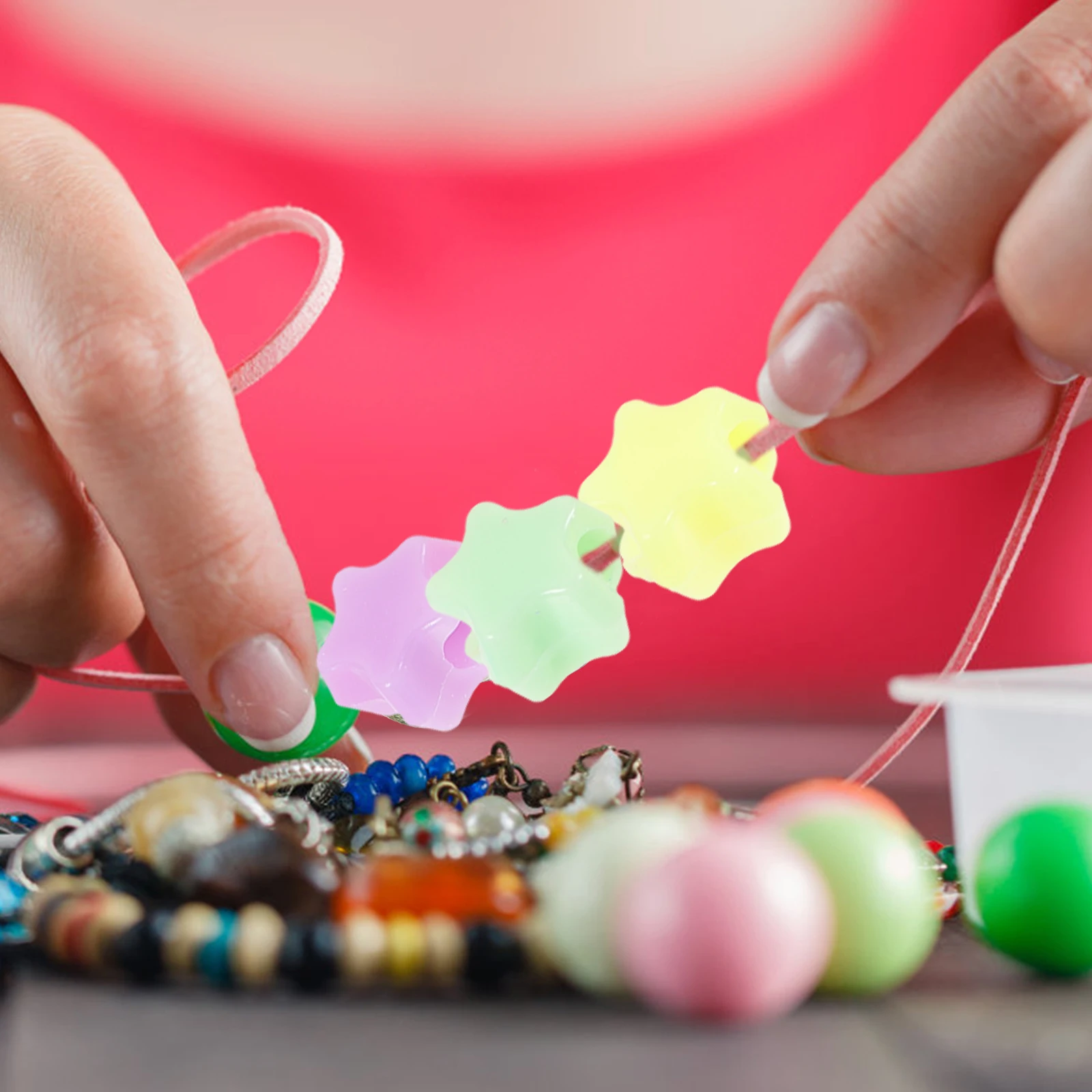 500 pezzi di perline a forma di stella con foro grande, colore arcobaleno, superficie liscia, artigianato fai da te, collana di plastica, braccialetto, creazione di gioielli