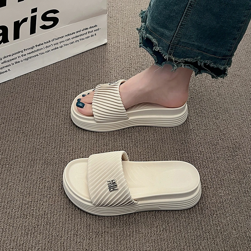 

2024Summer Slippers Indoor Skid Proof Soft Home Slippers Couple Sandals Solid Color Women Flip Flops Flat Shoes