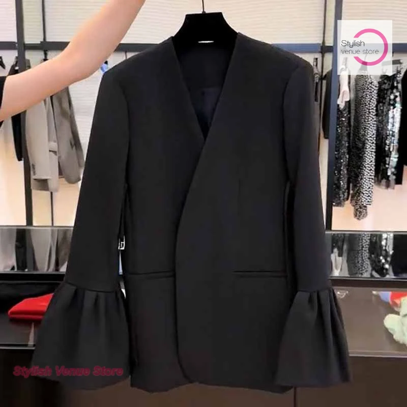 

Корейский стильный женский пиджак с V-образным вырезом, европейский дизайн, весенне-осенний, с изысканной текстурой, в стиле «маленький аромат», черный топ.