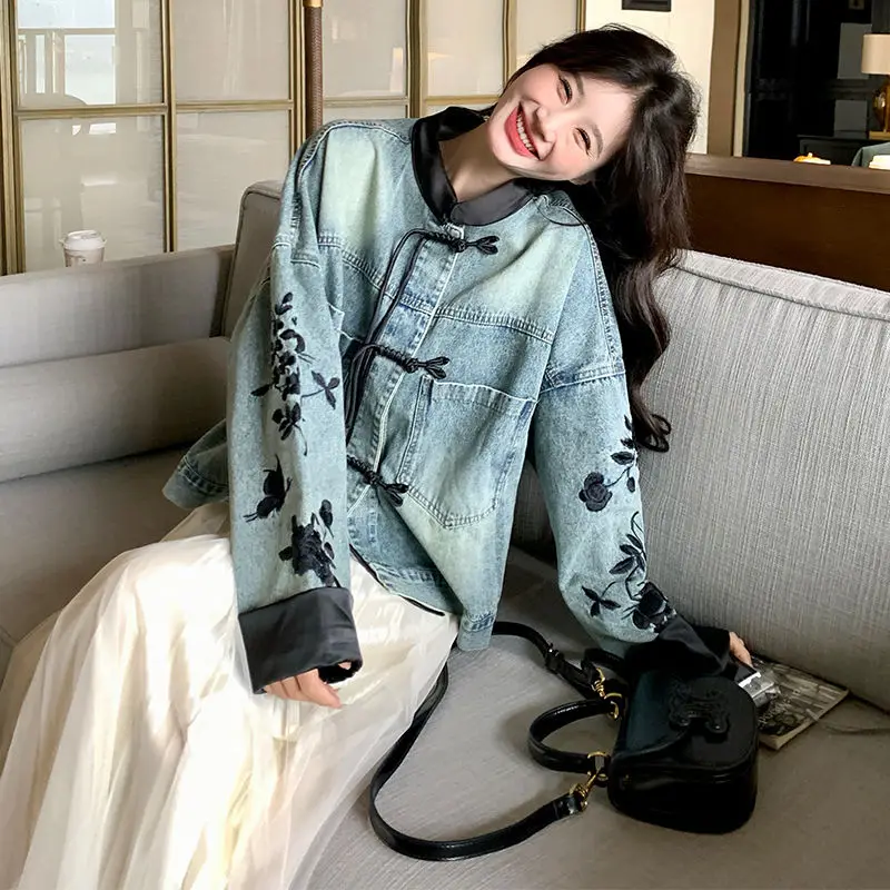 

New Chinese Style Embroidery Denim Jacket for Women's Spring Autumn Casual Stylish Loose Slimming Popular Chic Short Coat Top