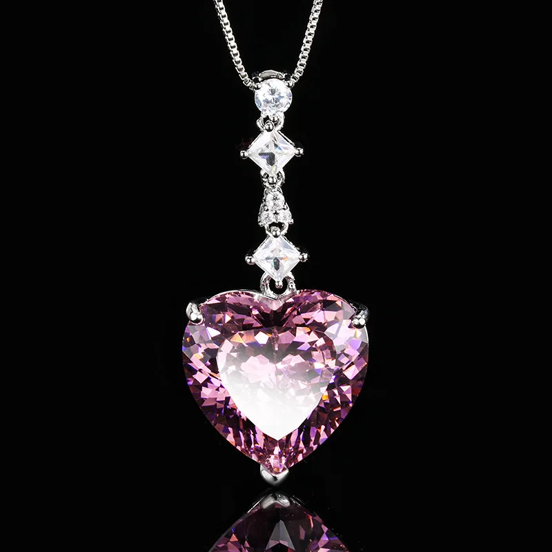 

Винтажное ожерелье с подвеской в виде большого сердца из сушеной розы, основной камень 20*20 мм