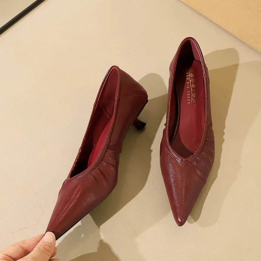 

BIGTREE Work Office Lady High Heels kitten Heel 3cm Pleated Shallow High Heeled Shoes Black Brown Fashion Concise Women's Pumps