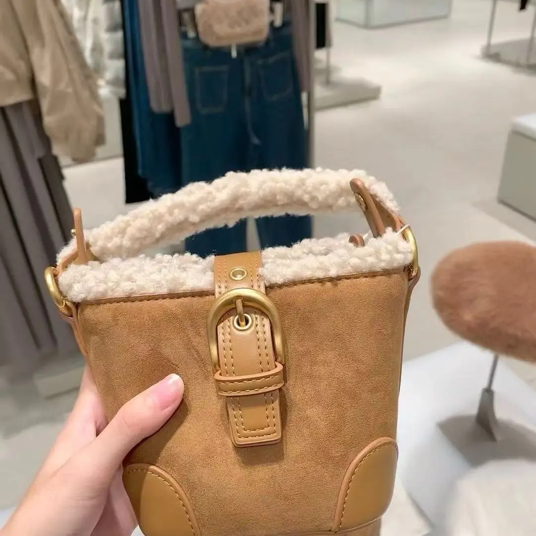 Women\'s Bucket One Shoulder Bags Autumn Winter Vintage Versatile Lamb Wool Mini Handbag Korean Elegant Fashion Crossbody Bag