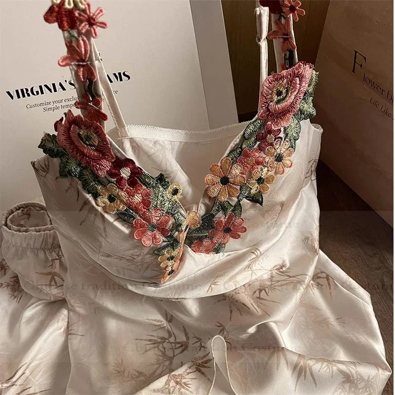 

Новый китайский стиль, топ на бретельках, шорты, 2 шт., атласная пижама Mujer, домашняя одежда с цветочной вышивкой, нижнее белье, новые летние атласные пижамы Femme