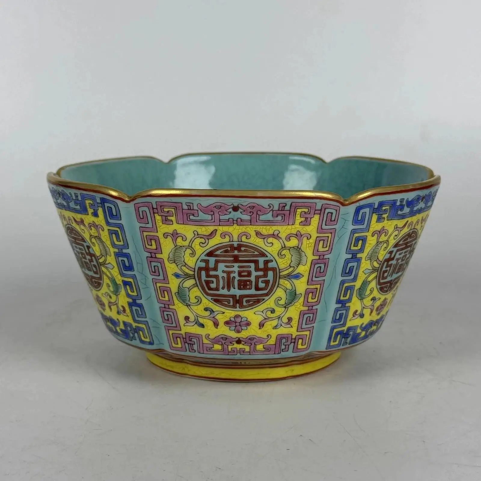 Chinese Qingqianlong Green Enamel Porcelain Bowl With Lotus Flower Pattern 6.0Inch