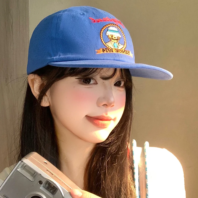 

2025 Cute Embroidery Big Size Flat Brim Peaked Snapback Cap for Women Men Spring and Summer Sun-Protection 5 Panel Baseball Cap